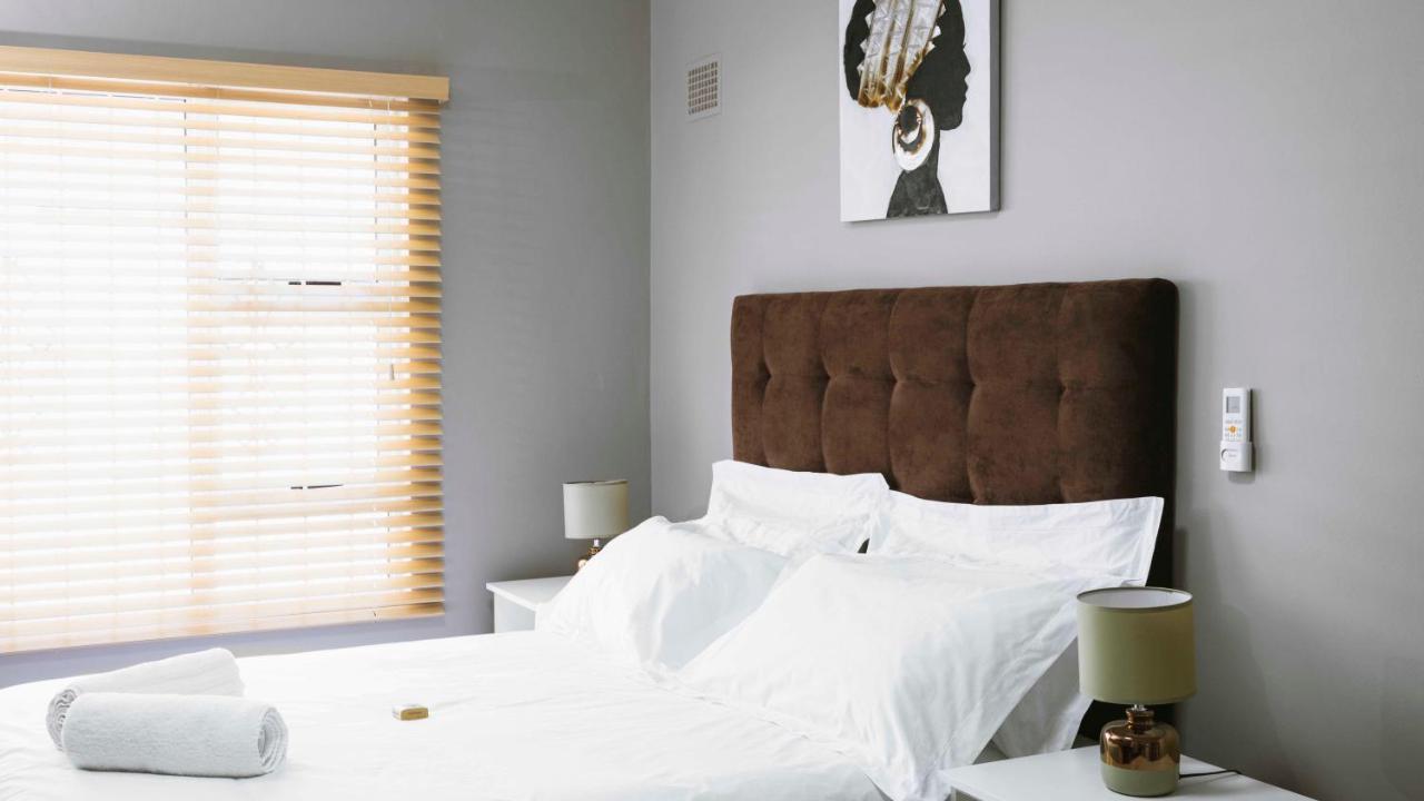 103Onwallace Self Catering Guest House Le Cap Extérieur photo