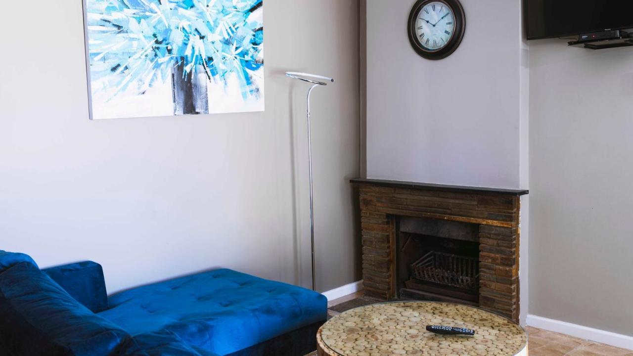 103Onwallace Self Catering Guest House Le Cap Extérieur photo