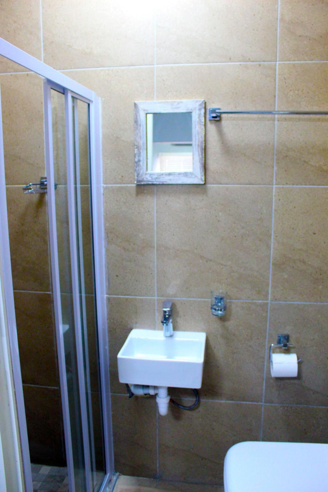 103Onwallace Self Catering Guest House Le Cap Extérieur photo