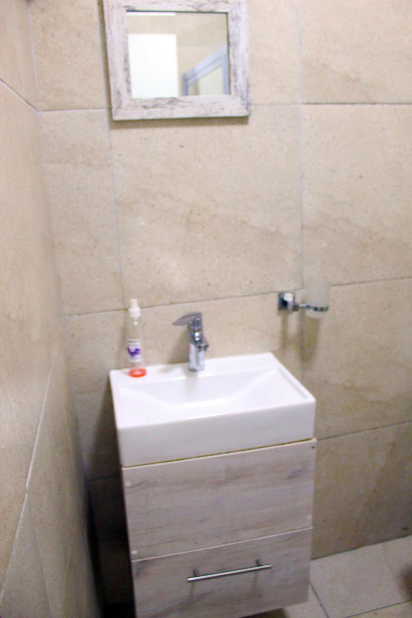 103Onwallace Self Catering Guest House Le Cap Extérieur photo