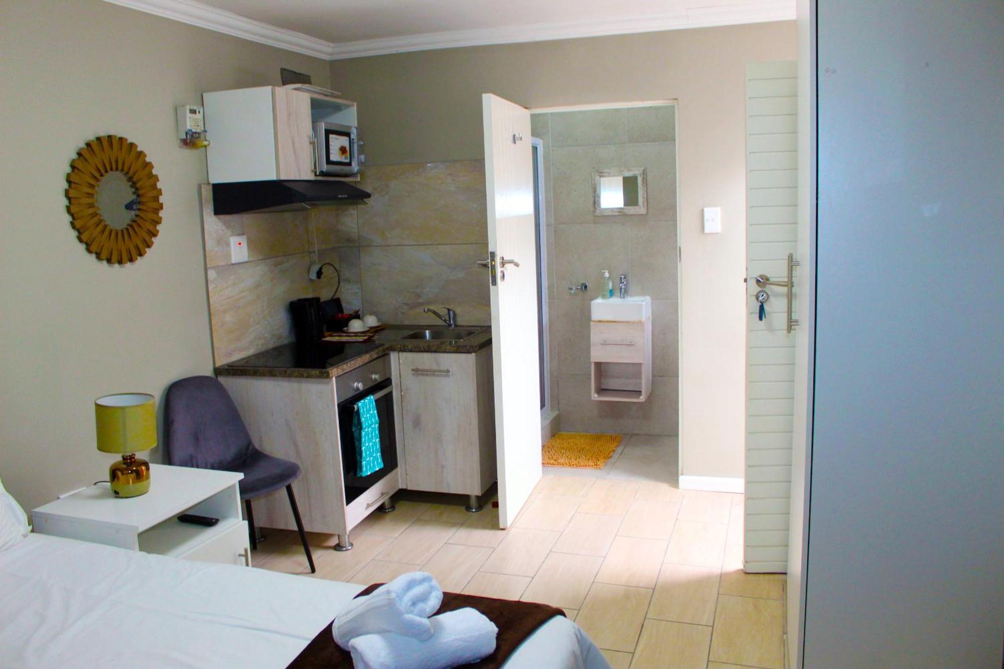 103Onwallace Self Catering Guest House Le Cap Extérieur photo