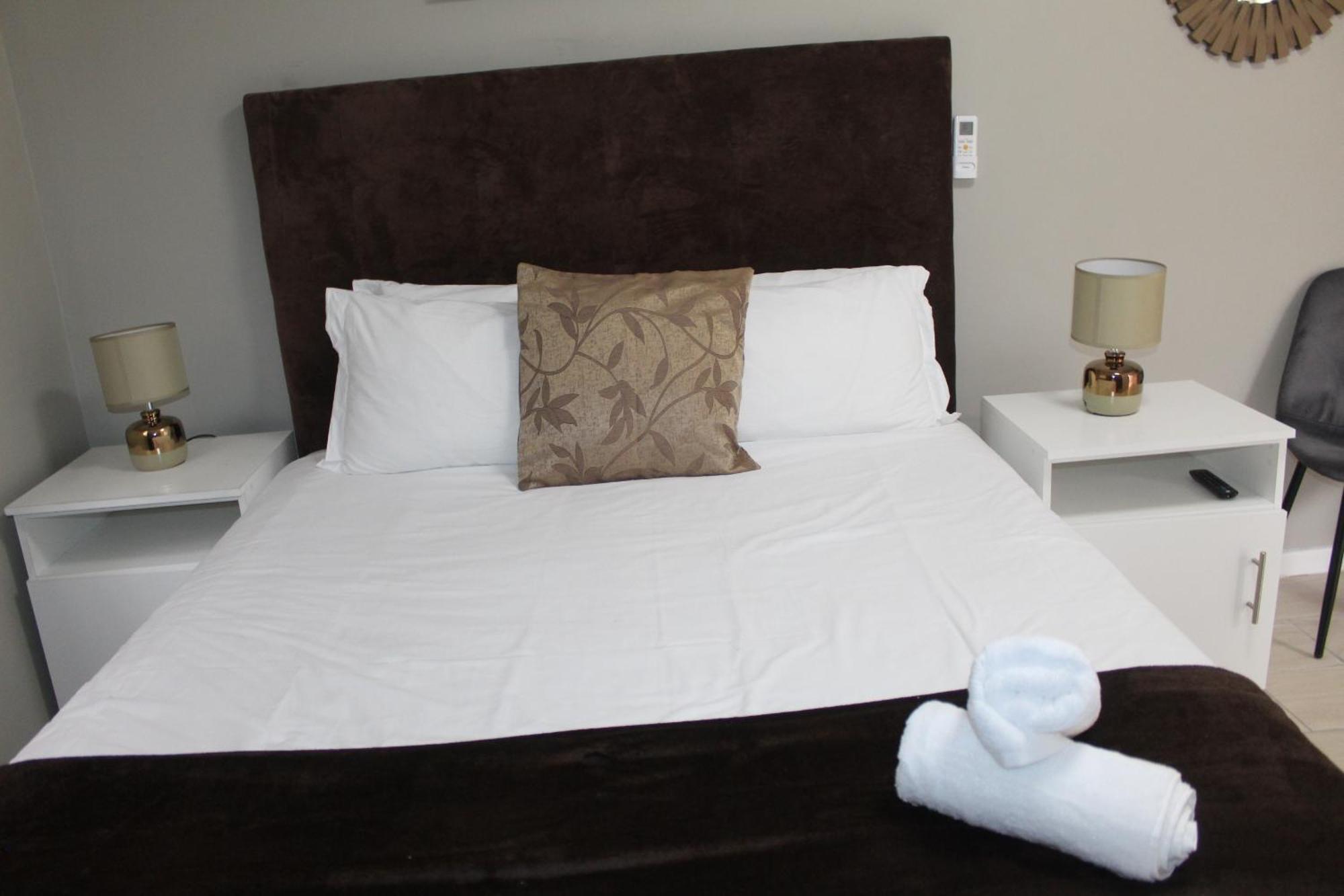 103Onwallace Self Catering Guest House Le Cap Extérieur photo