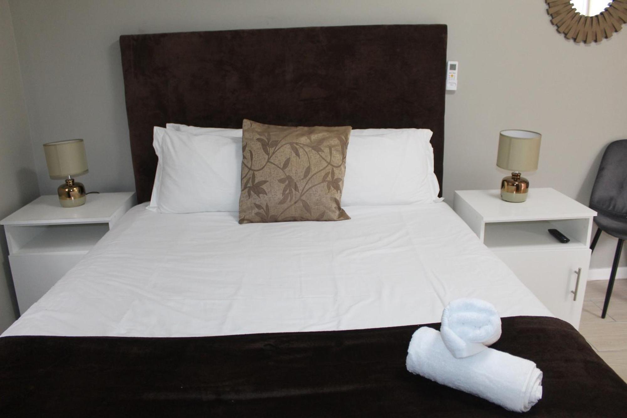 103Onwallace Self Catering Guest House Le Cap Extérieur photo