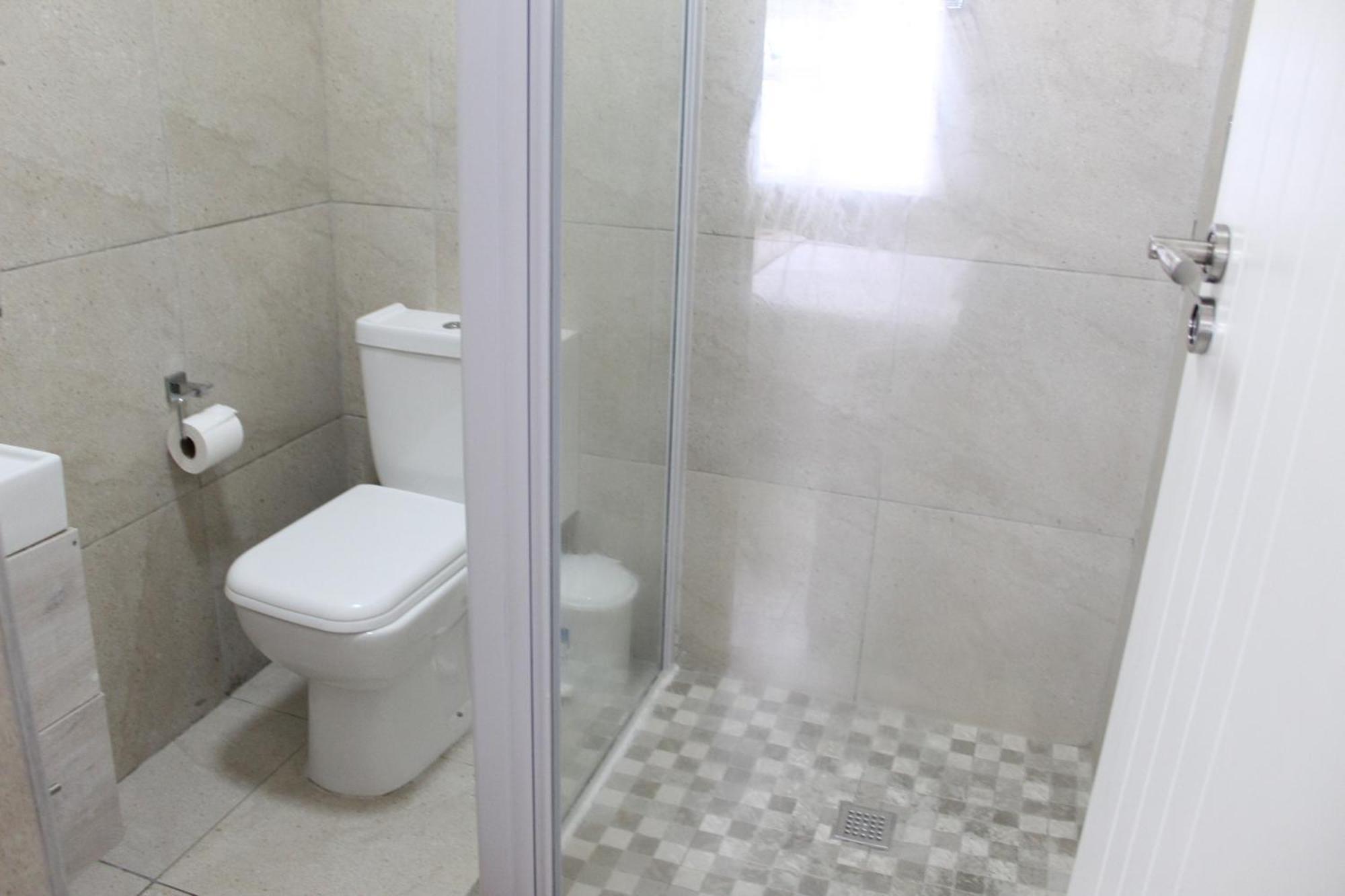 103Onwallace Self Catering Guest House Le Cap Extérieur photo